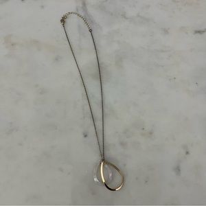 💕 🛍🏙3️⃣ for $1️⃣5️⃣ Teardrop charm gold tone necklace